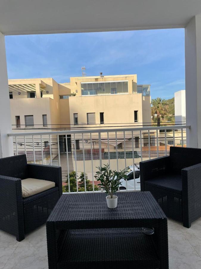 Apartamentos Torres Cardona Cala Llonga  Luaran gambar