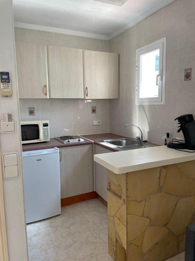 Apartamentos Torres Cardona Cala Llonga  Luaran gambar
