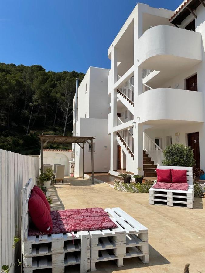 Apartamentos Torres Cardona Cala Llonga  Luaran gambar